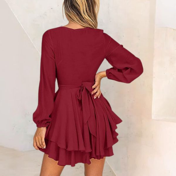 Ludmila Boutique Dress with Lantern Sleeves Chic Silhouette Collection