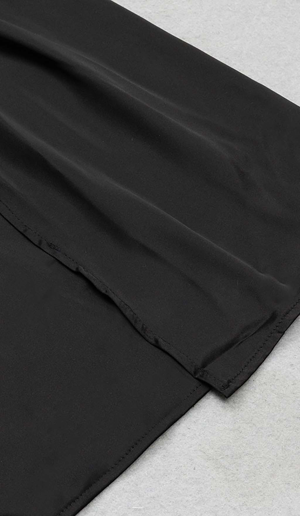 Sleeveless Bandage Midi Dress in Black