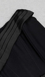 Sleeveless Bandage Midi Dress in Black