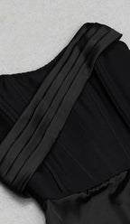 Sleeveless Bandage Midi Dress in Black