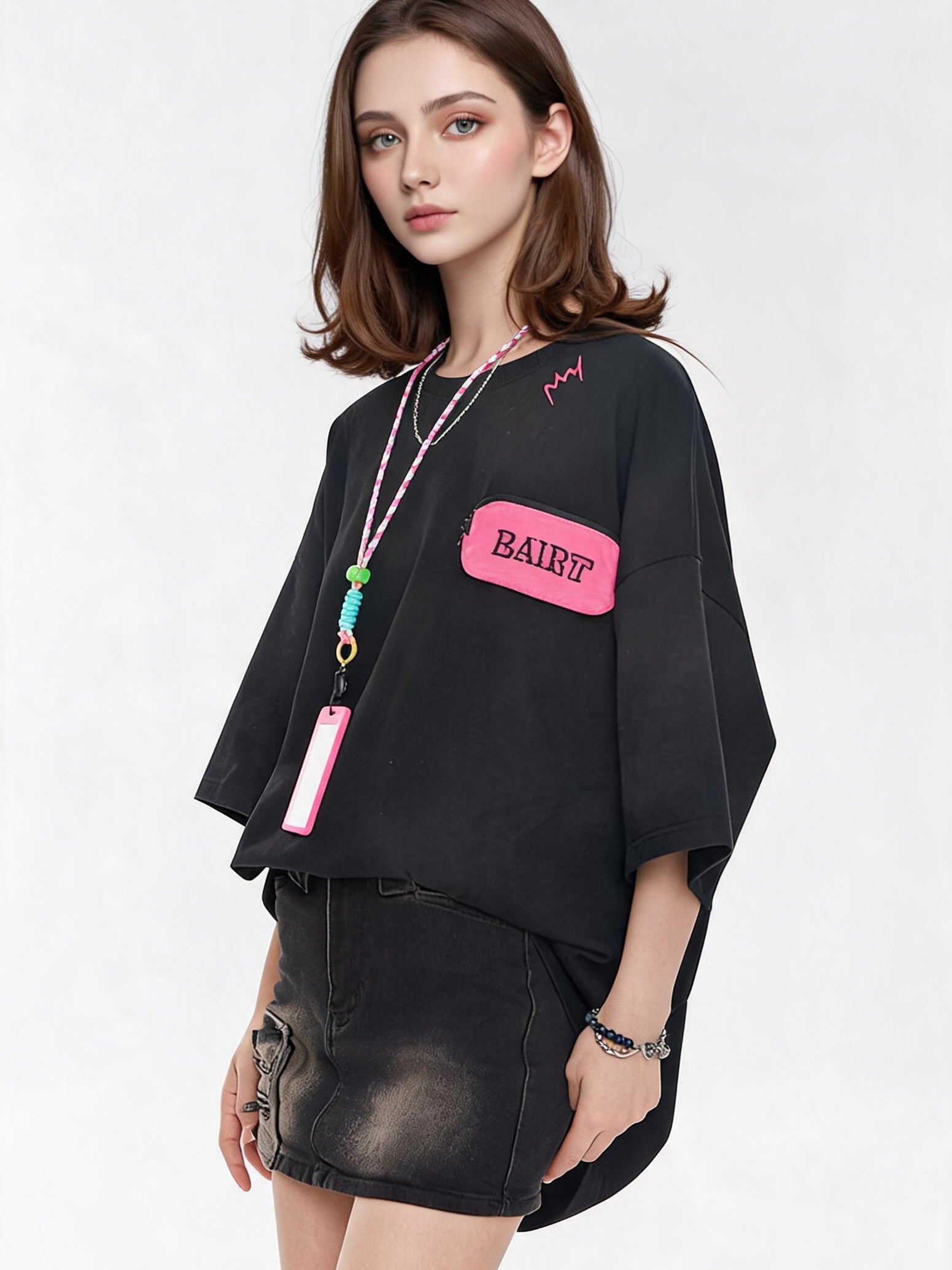 Black And Pink Color-blocked Short-sleeved T-shirt With Detachable Pockets