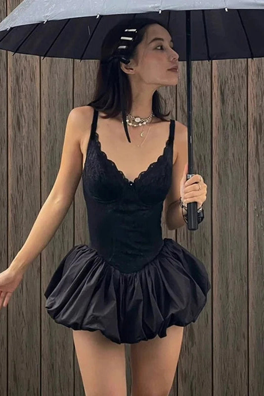 V-Neck Lace Patchwork Sleeveless Mini Dress with High Waist Slim Fit