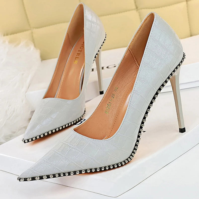 High Heels Women Pumps with Rivet Metal Chain
