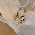 Lizakosht Retro Queen Coin Pendant Earrings for Women Gold Metal Clear Crystal Dangle Chains Brincos