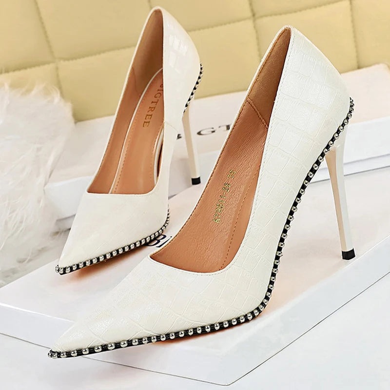 High Heels Women Pumps with Rivet Metal Chain