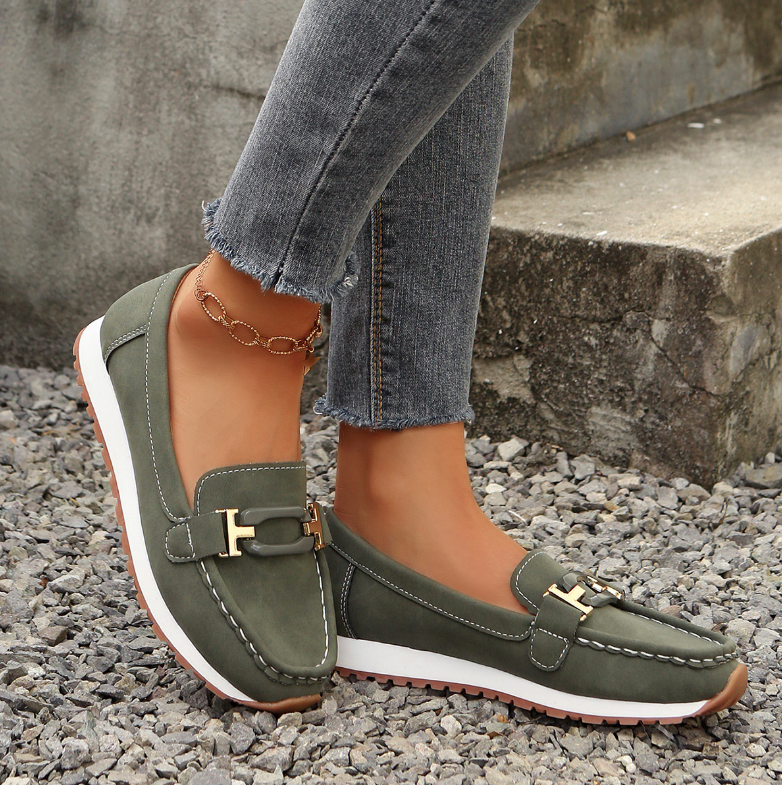 AmyVictoria | Luxury Chain Loafers