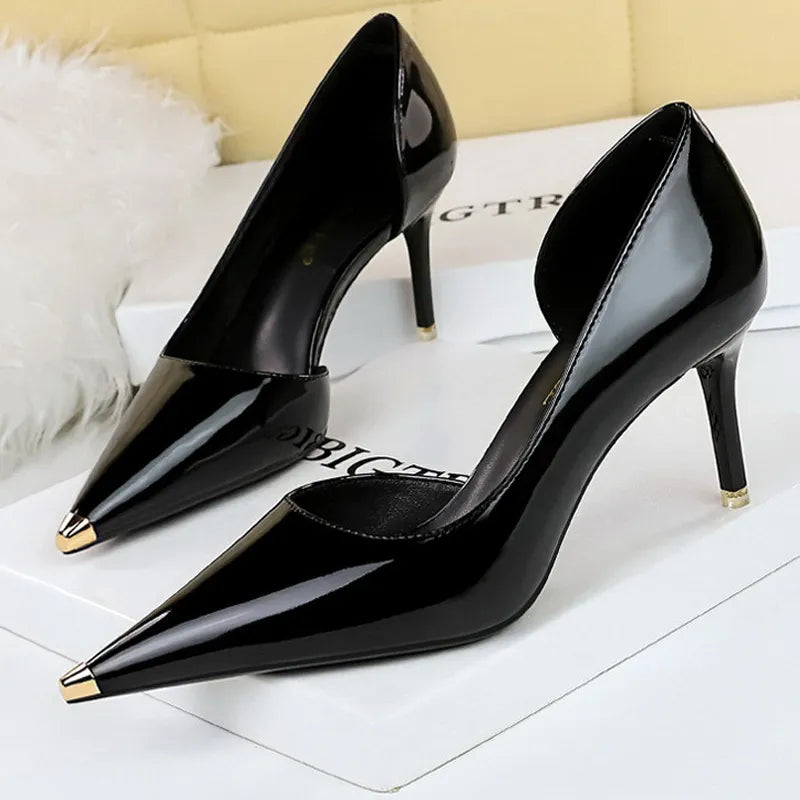 Patent Leather Women Pumps with Metal Tip High Heels 7 cm and 10.5 cm