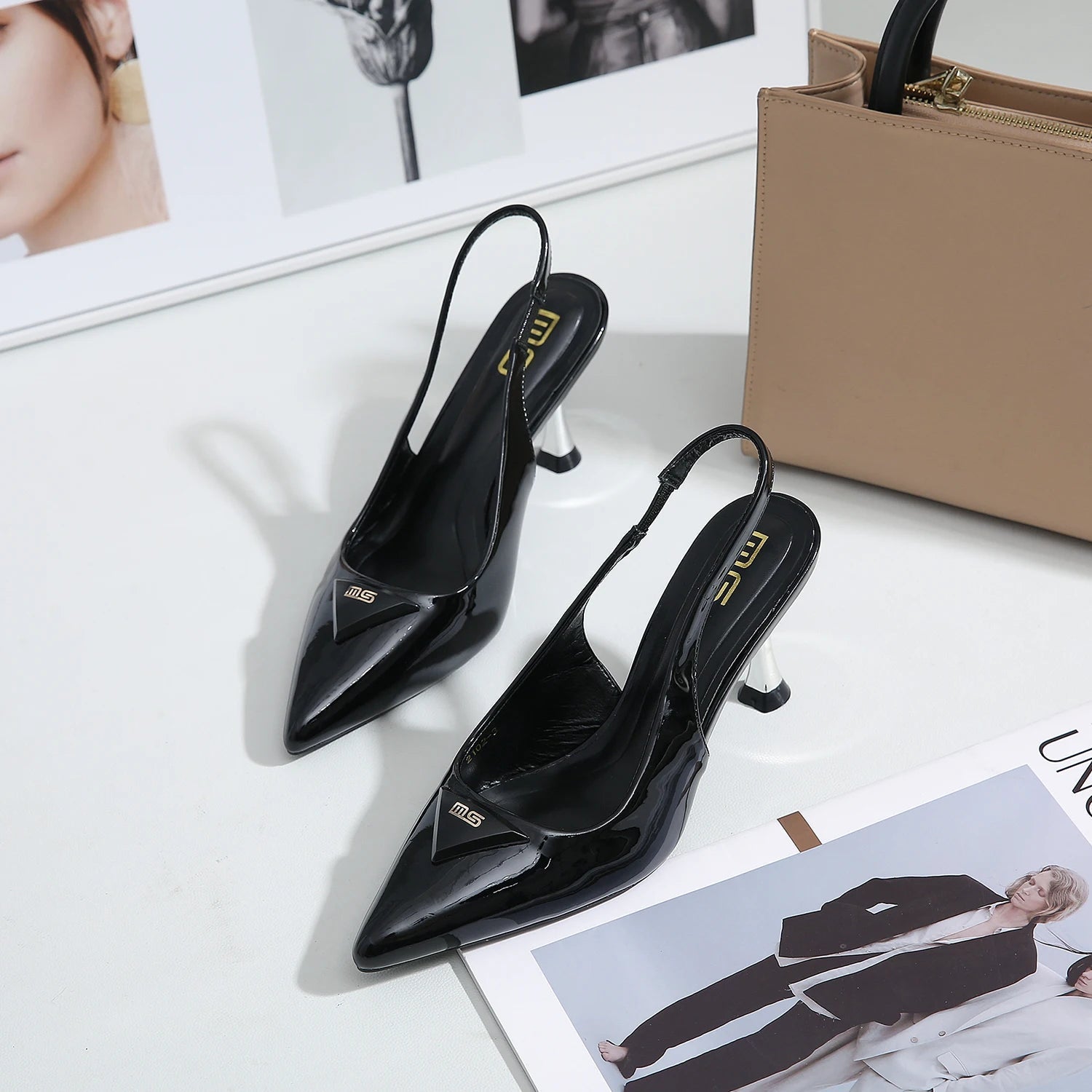 Autumn Pointed Sandals with Shallow Patent Leather Thin High Heels