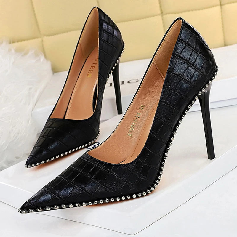 High Heels Women Pumps with Rivet Metal Chain