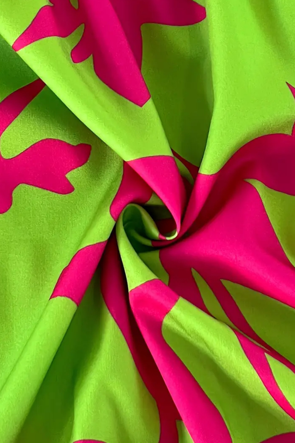 Elegant Sleeveless Vacation Dress _ Bold, Vibrant, and Effortlessly Chic