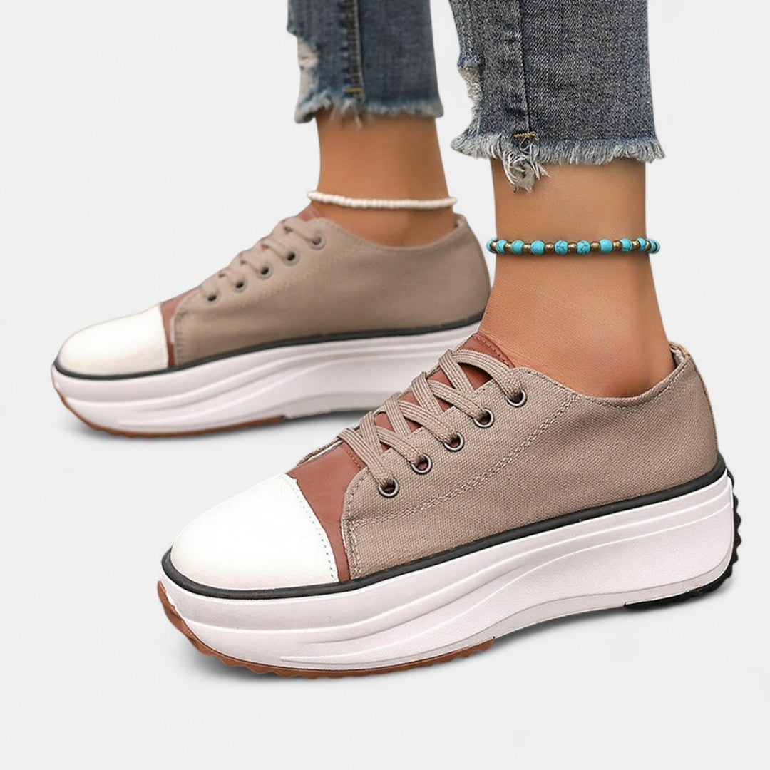 | COMFORTABLE SNEAKERS