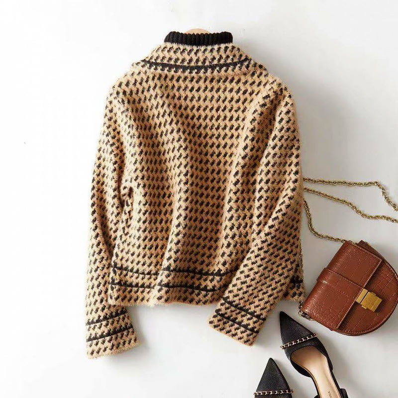 Women__ Cropped Buttoned Jacket with Houndstooth Pattern