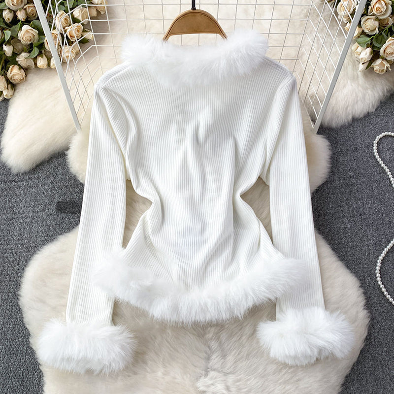 Women__ Elegant Ribbed Top with Faux Fur Trim