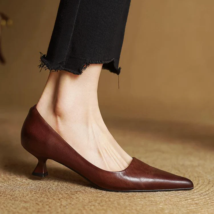 Women__ Genuine Leather Pointed Kitten Heels