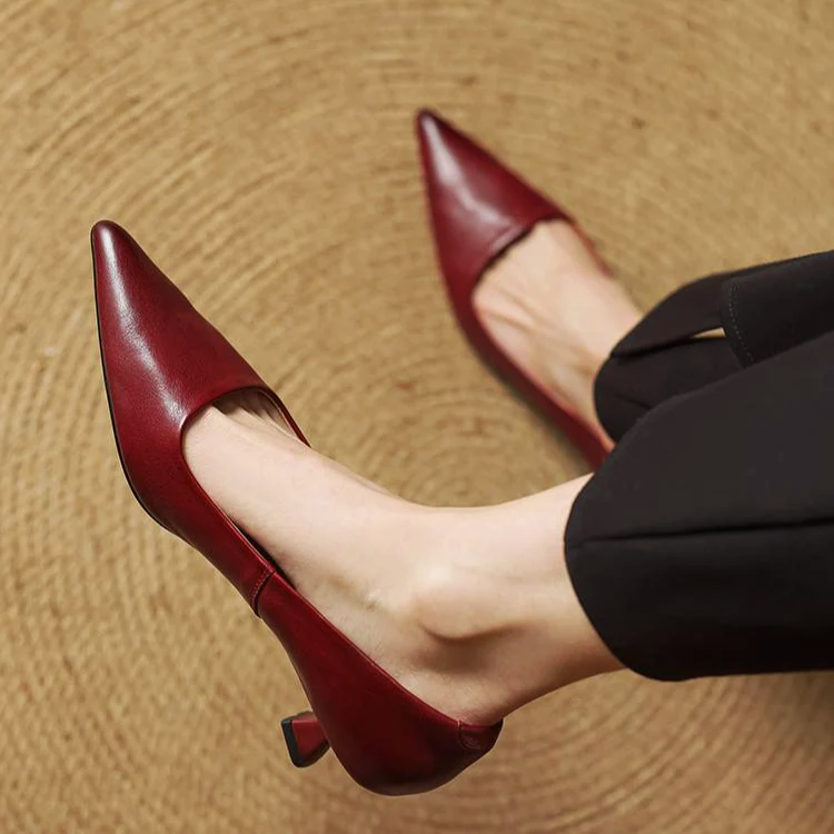 Women__ Genuine Leather Pointed Kitten Heels