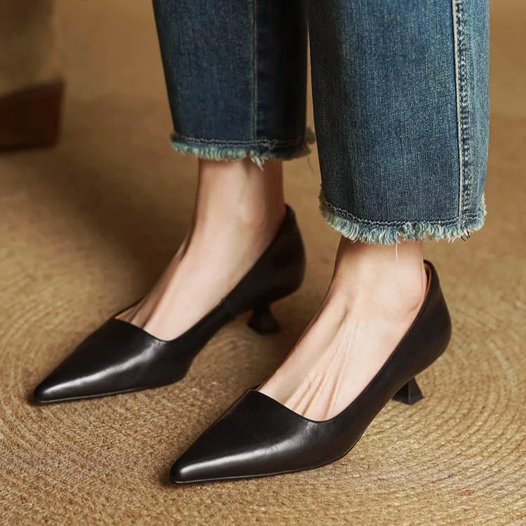 Women__ Genuine Leather Pointed Kitten Heels