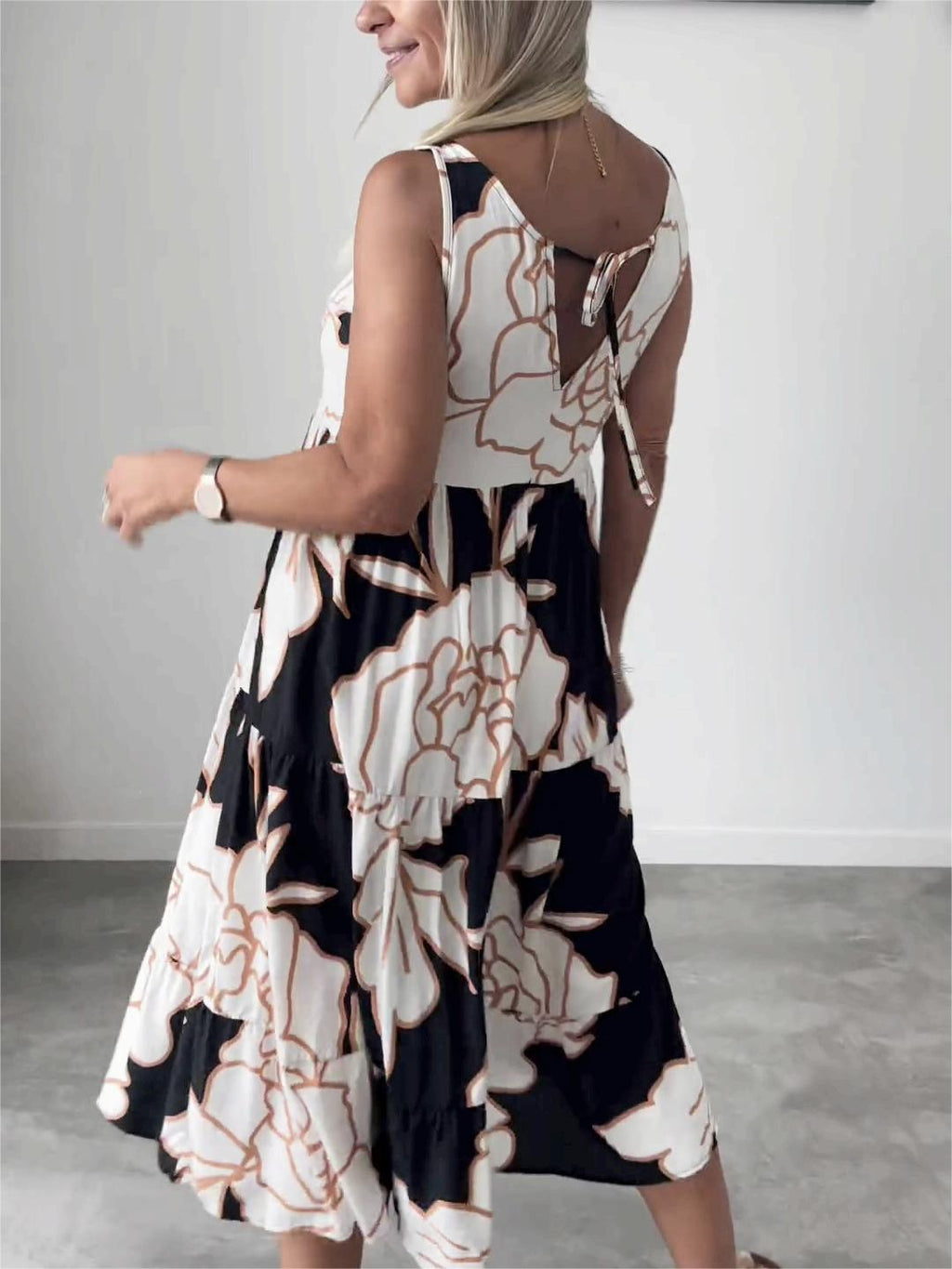 Luna Aesthetic Stylish Floral Print Dress Chic Silhouette Collection