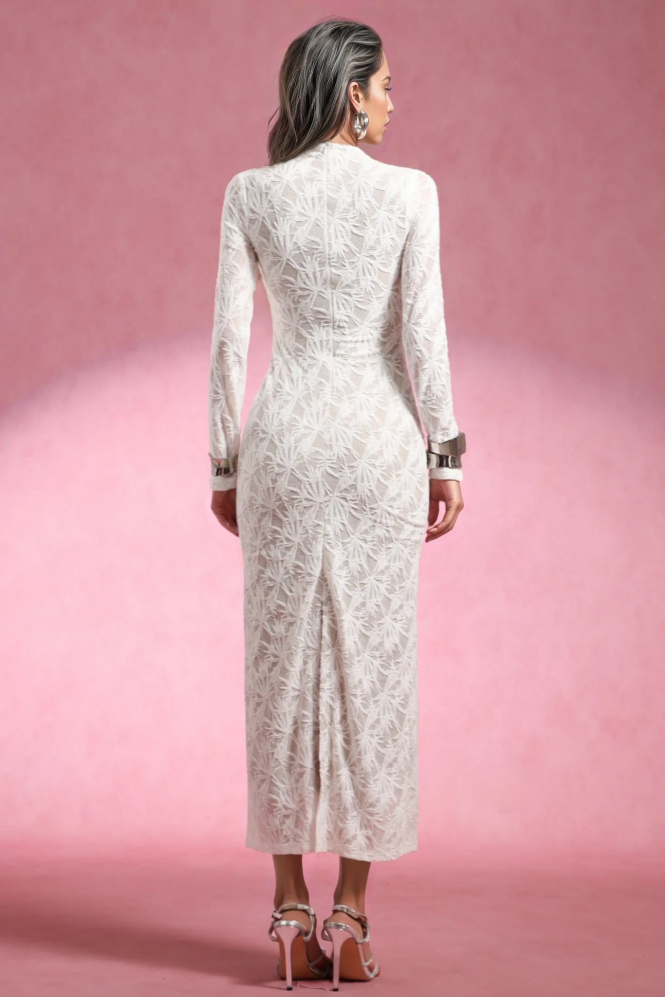 Riala Long Sleeves Lace Maxi Dress