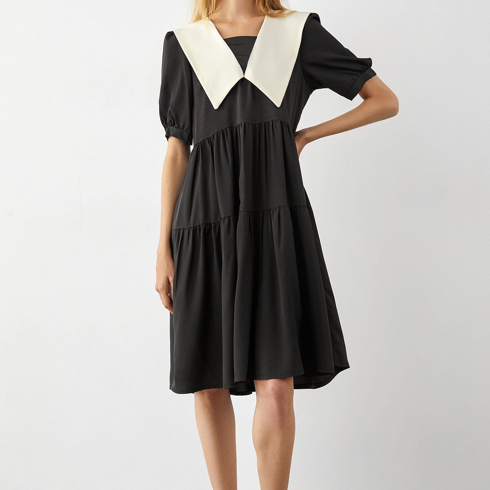 Oversized Pointed Collar Tiered Ruffle Puff Sleeve Mini Dress