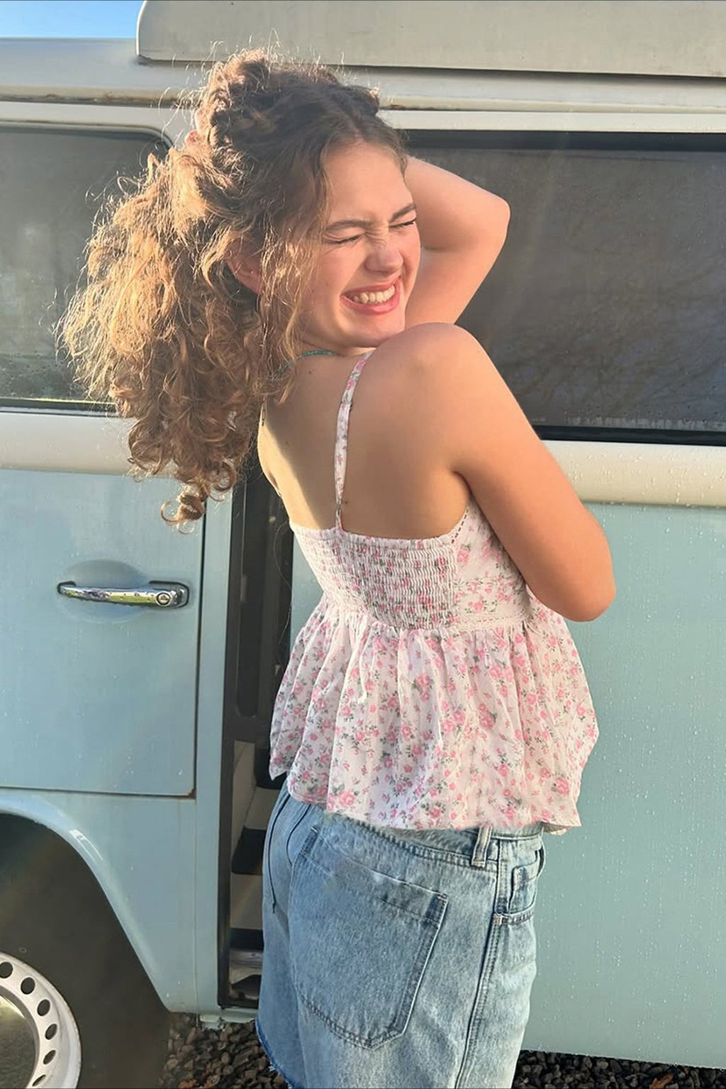 Sweet Floral V Neck  Backless Crop Top