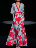 | Dress with elegant sleeves