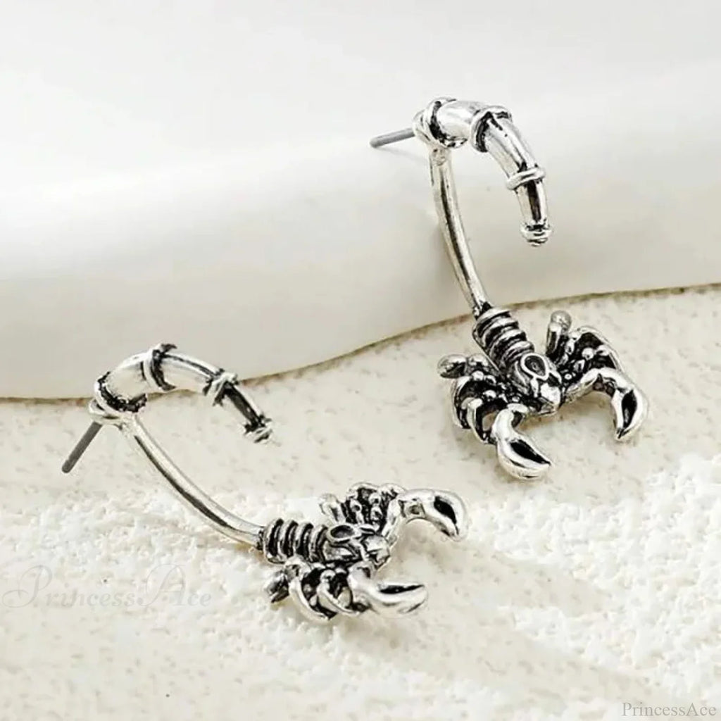 Antique Dragonfly Carved Free-spirited Dangle Earring