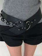 Antique Mysterious Polyurethane Leather Metal Clasp Belt