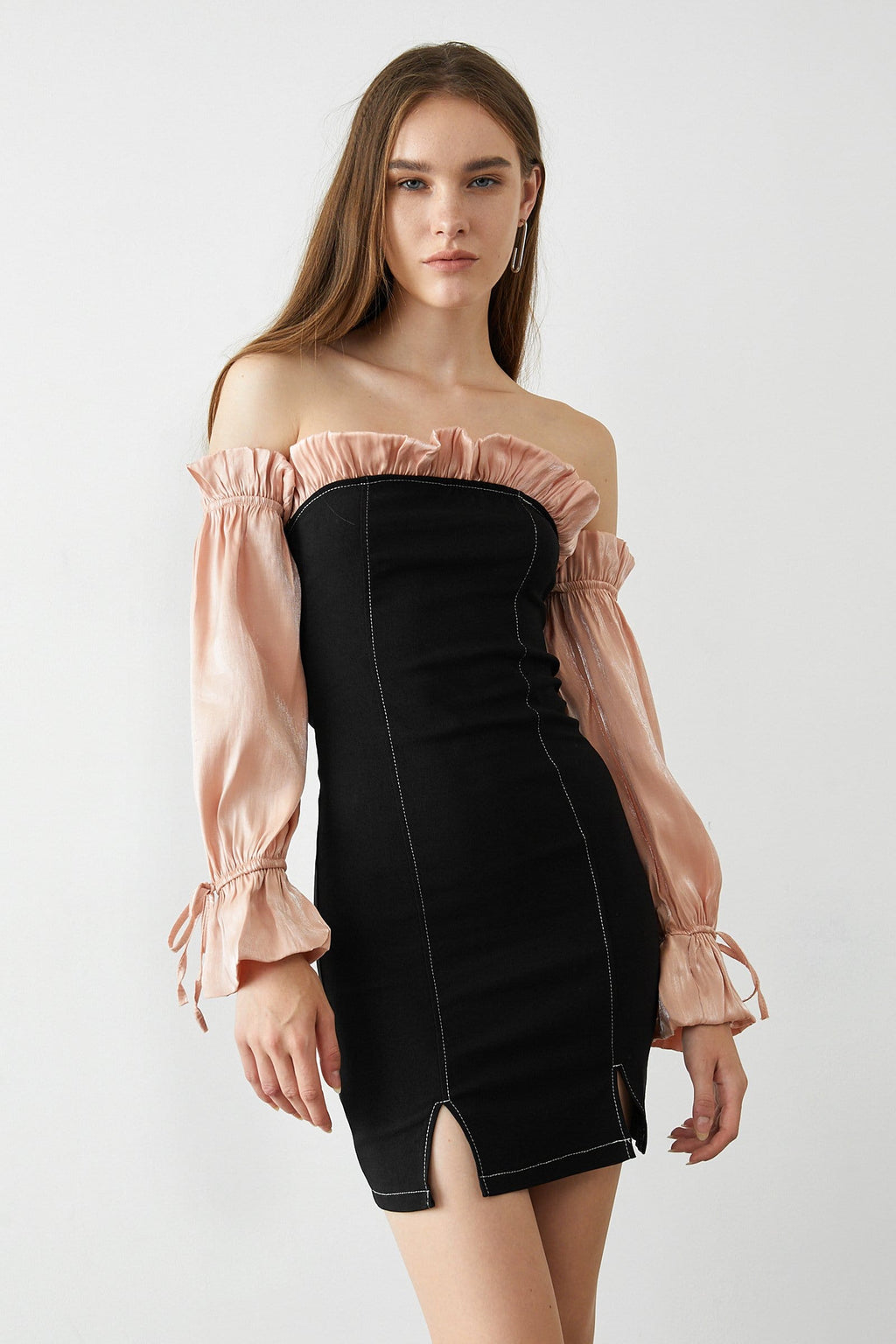 Contrast Stitch Off Shoulder Balloon Sleeve Bodycon Mini Dress