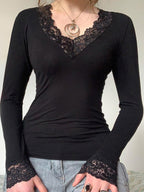 Lace Patchwork Long Sleeves Tee