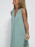 Elegant Solid Color Sleeveless Maxi Dress