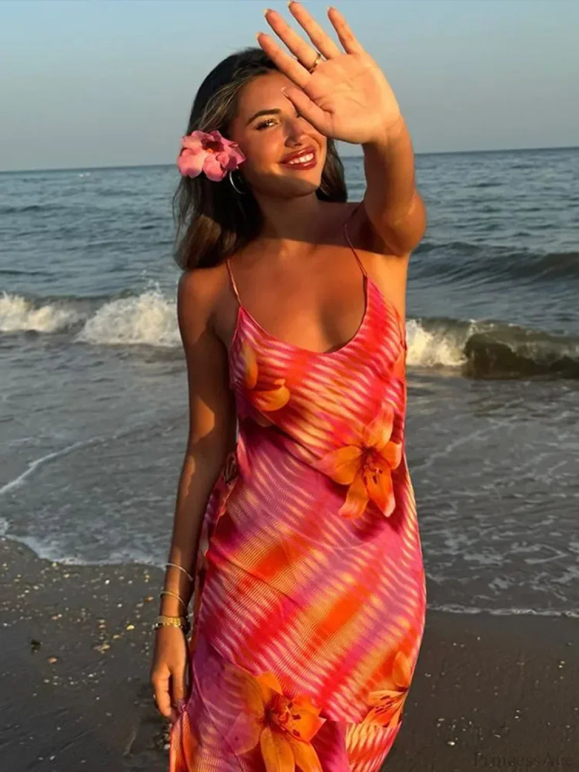 Chic V-neck Beach Ruffles Backless Floral Dress