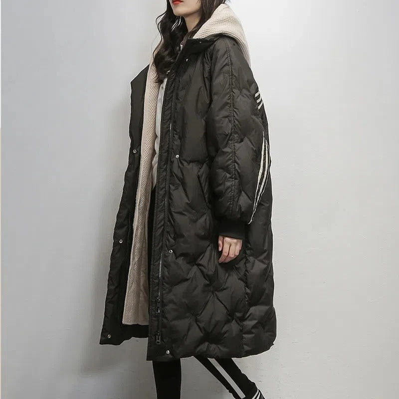 | Mid-length jacket with duck down and hood