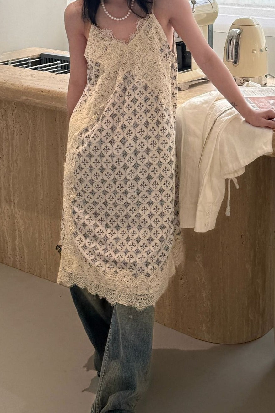 Beige Deep V Neck Eyelash Lace Geometric Print Layered Midi Dress