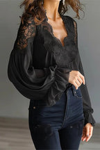 Fashionable Patchwork Lace V-neck Puff Sleeve Loose Shirt
