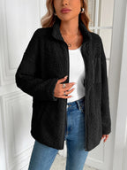| Fluffy jacket with long sleeves and zip
