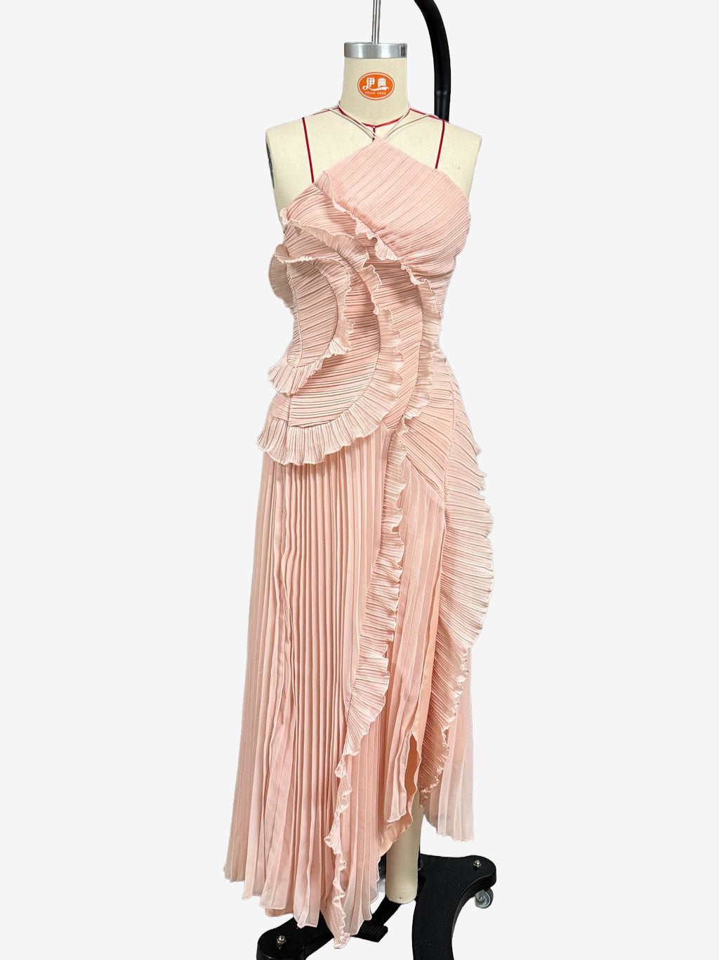 Halter Neck Ruffled Chiffon Maxi Gown With Irregular Hem For Special Events 2026