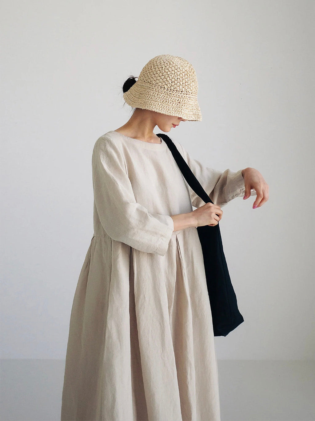 | Loose linen dress with side pockets