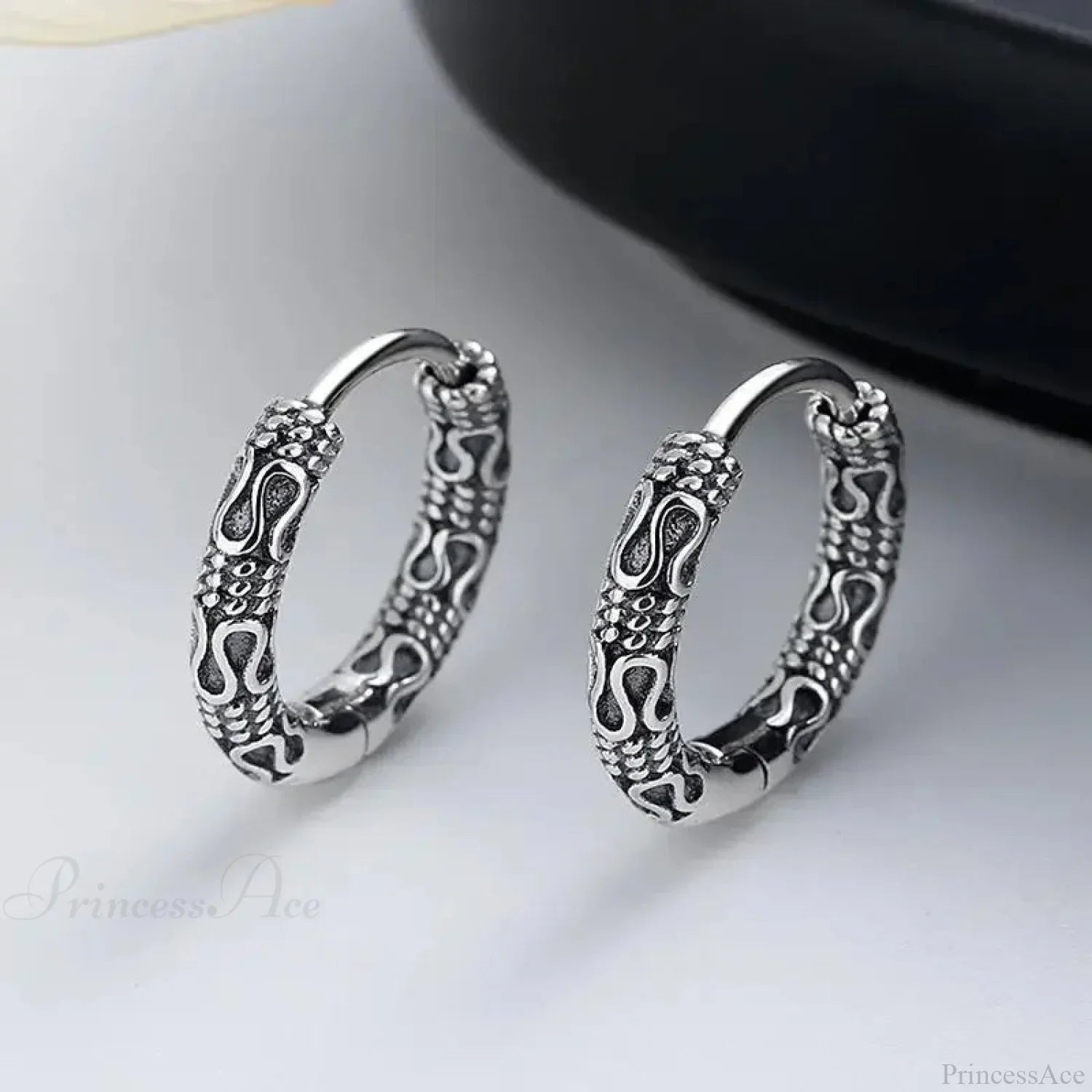 Dark Black Skull Awl Rock Declaration Earring