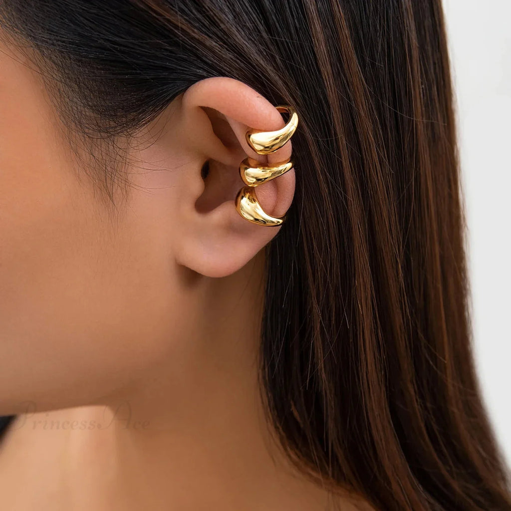 Dark Circular Shiny No Piercing Clip Earring