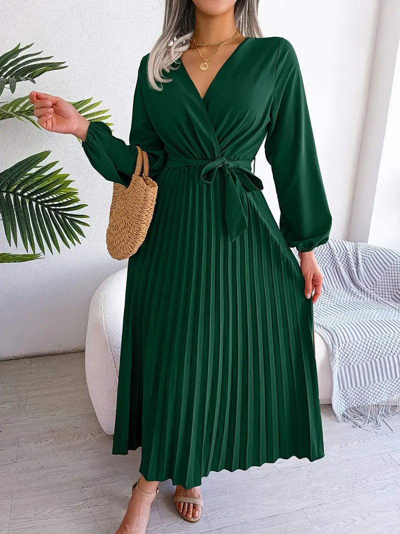 Verónica Effortless Pleated Midi Dress Chic Silhouette Collection
