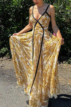 Floral Print Spaghetti Strap Contrast Trim Pleated Maxi Dress