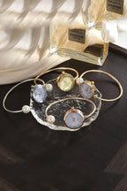 Fashionable Mother-of-Pearl Diamond Pointer Bracelet Watch