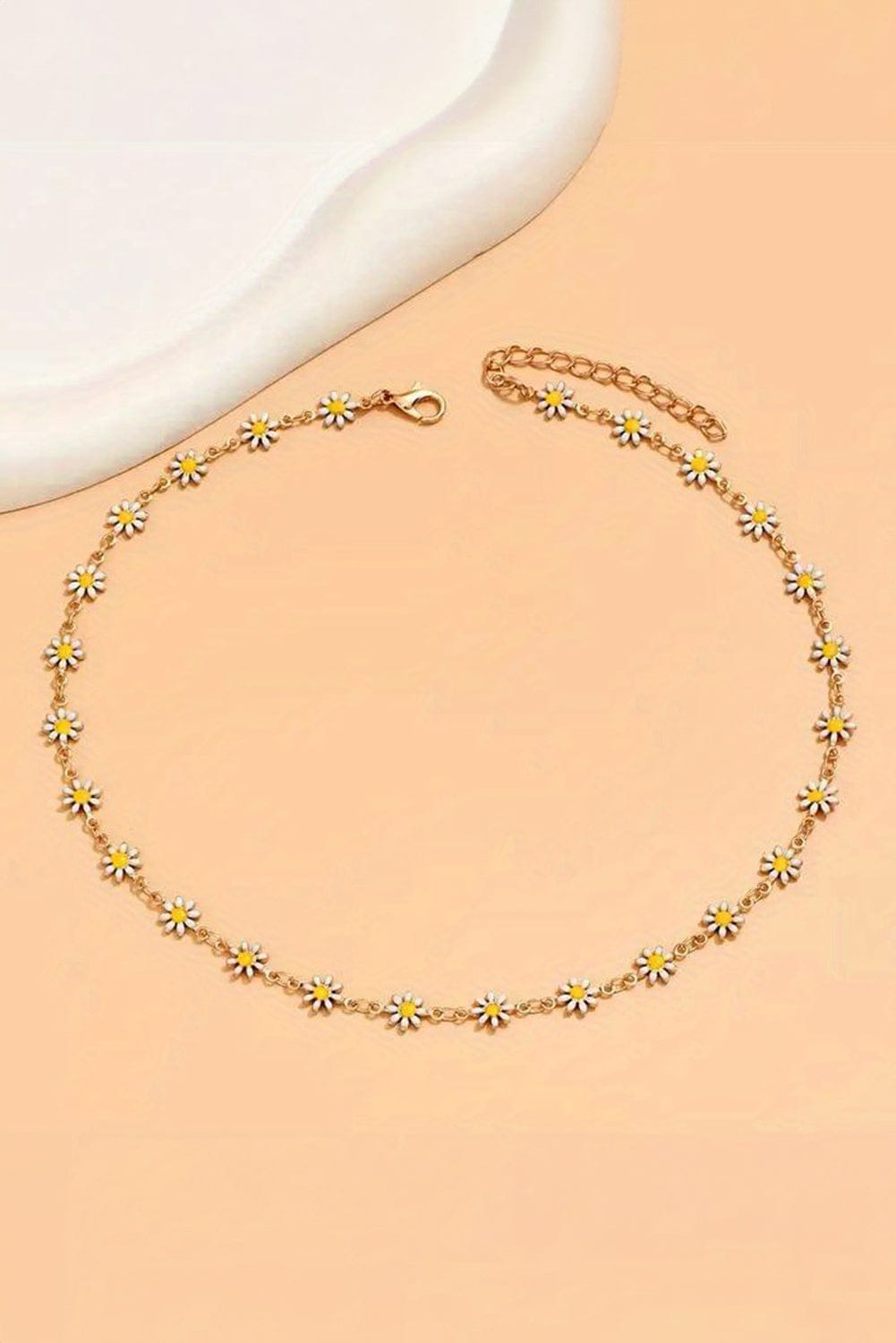 Daisy Alloy Choker Necklace with Adjustable Chain