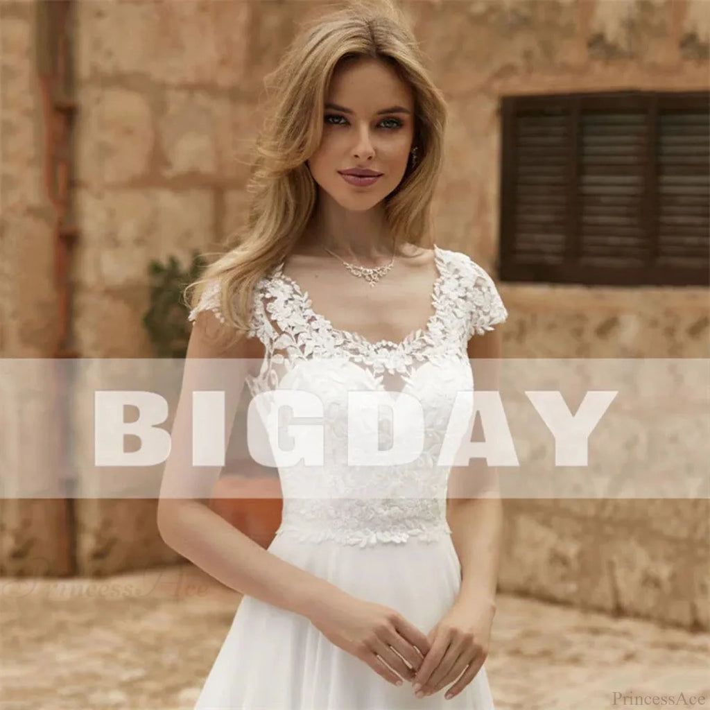 Elegant Lace Long Train Bridal Wedding Dress