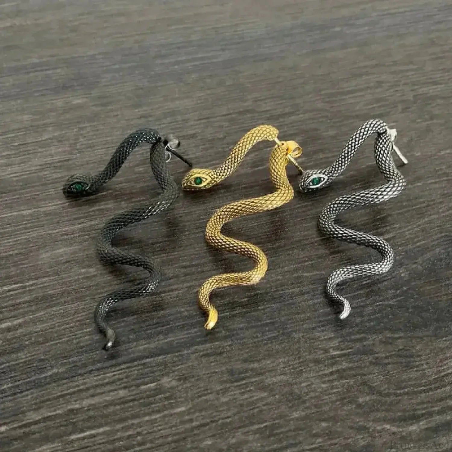 Extravagant Gothic Serpent Removable Stud Earring