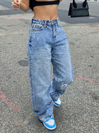 Basic Wash Letter Print Straight Leg Boyfriend Jeans