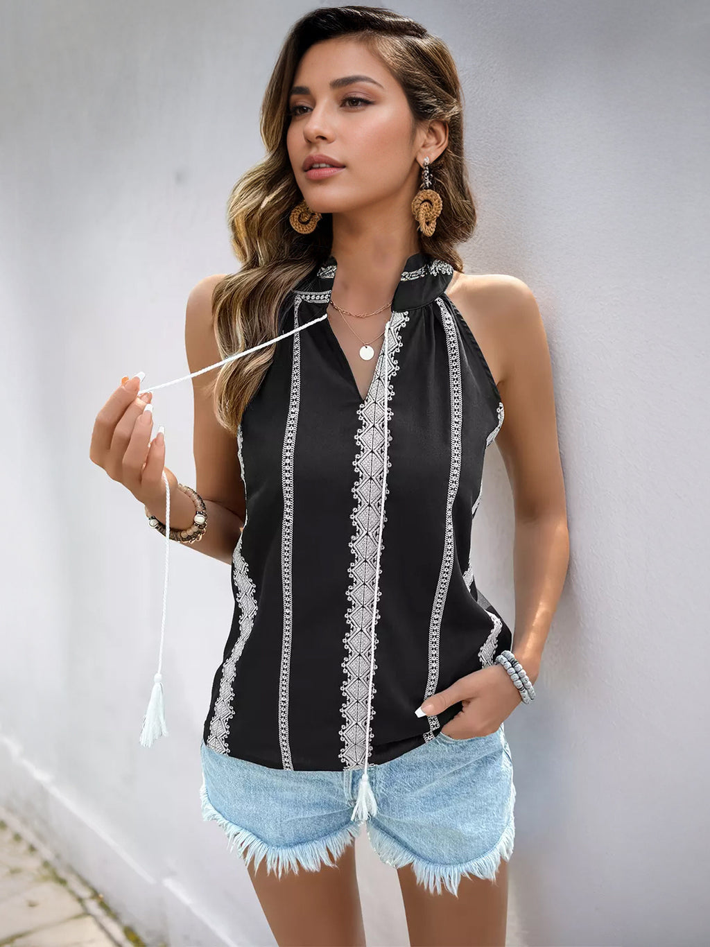 Embroidery V-neck Sleeveless Boho Top With Tassels 2026