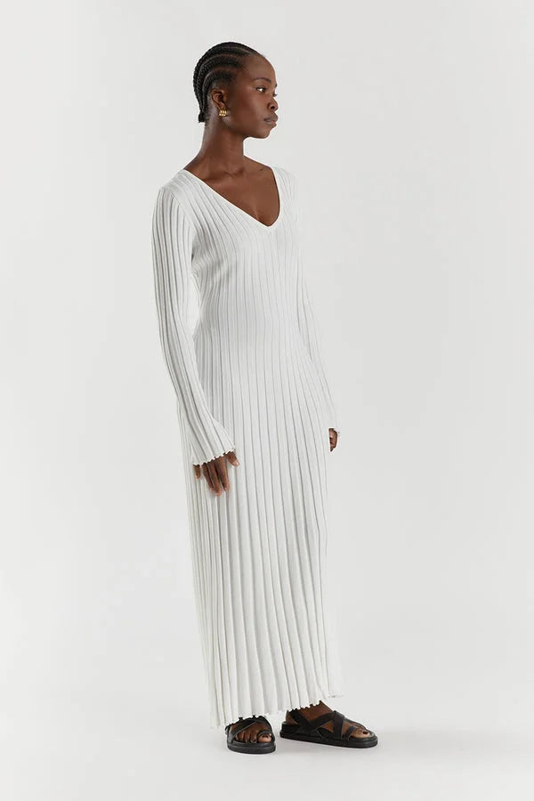 Verónica Minimalist Midi Dress with V Neck and Knitted Sleeves Elevated Occasion Wear
