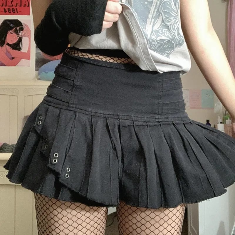 Black Pleated Mini Skirt