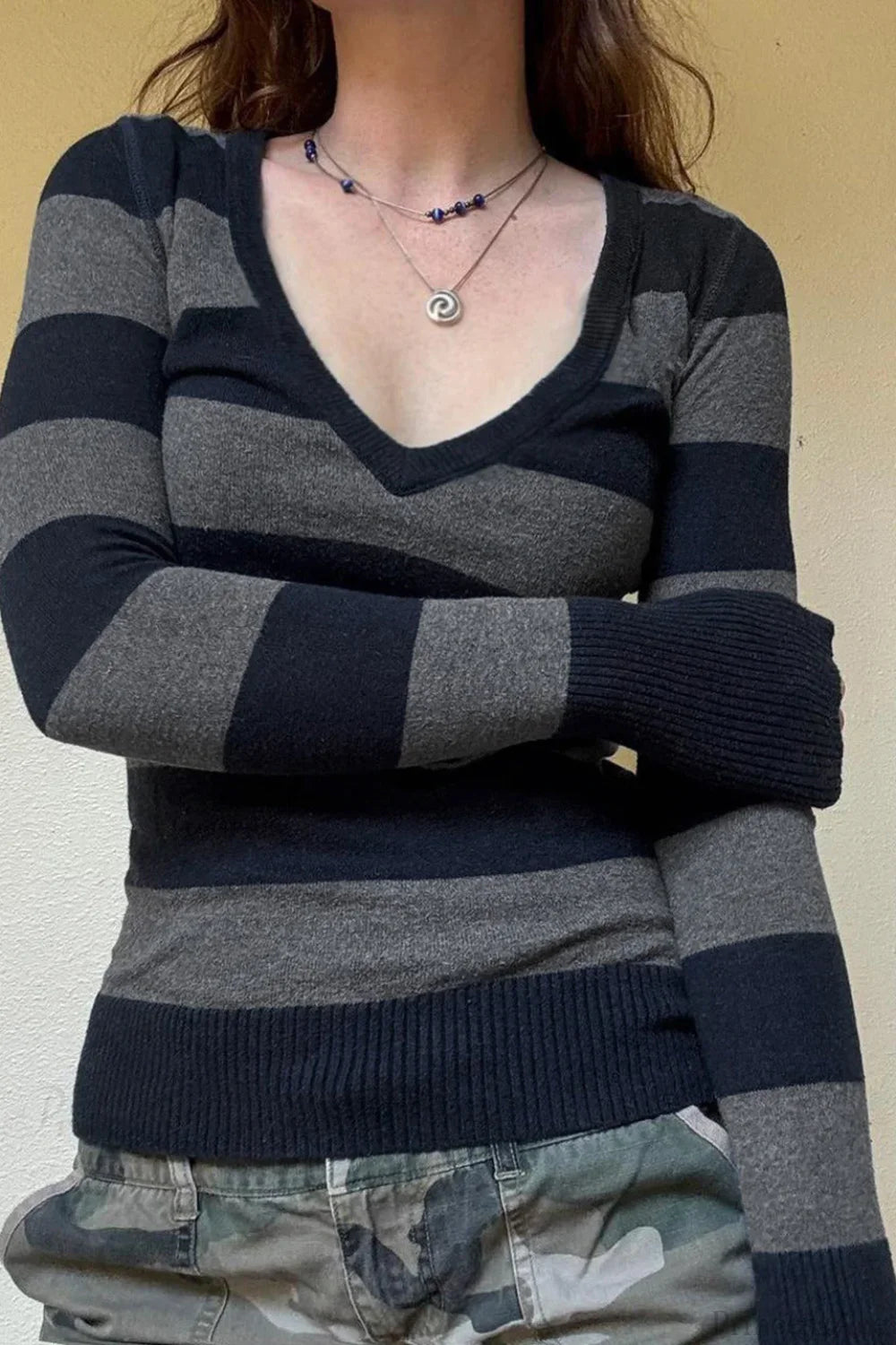 Fitted Striped V Neck Long Sleeve Knit Blouse